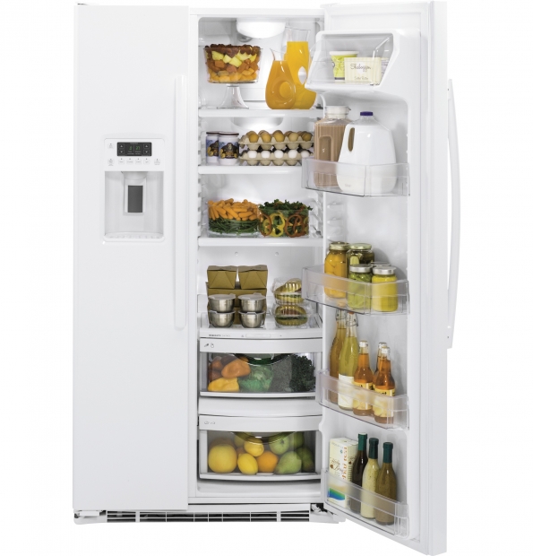 Side-By-Side Refrigerator GZS22DGJWW